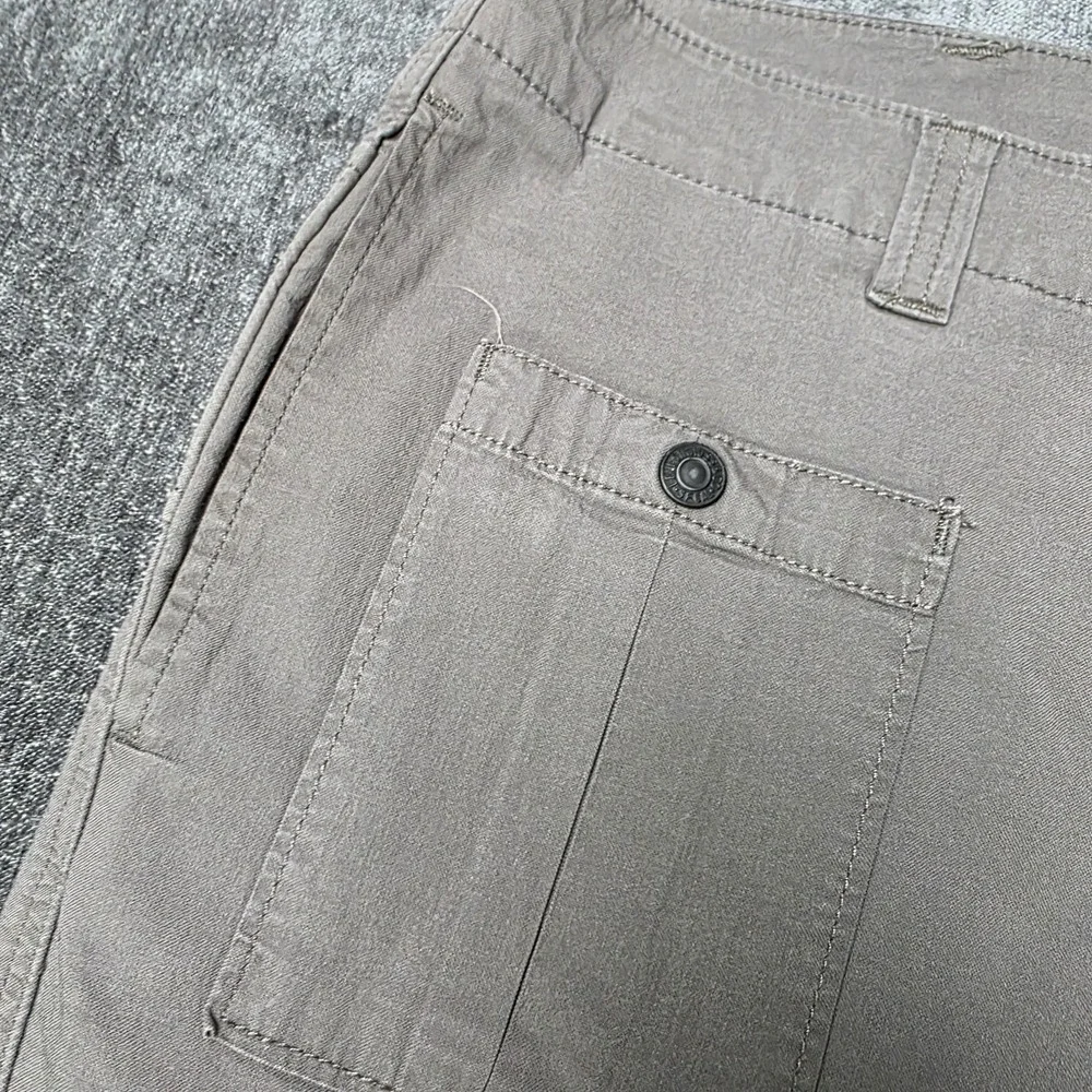 Levis City Cargo Chino Pants Mens 38x32 Fits 38x29 Gray Utility Stretch Hiking